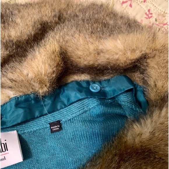 Cabi Cardigan with Faux Fur Collar Stole, Size Medium - Picture 10 of 10
